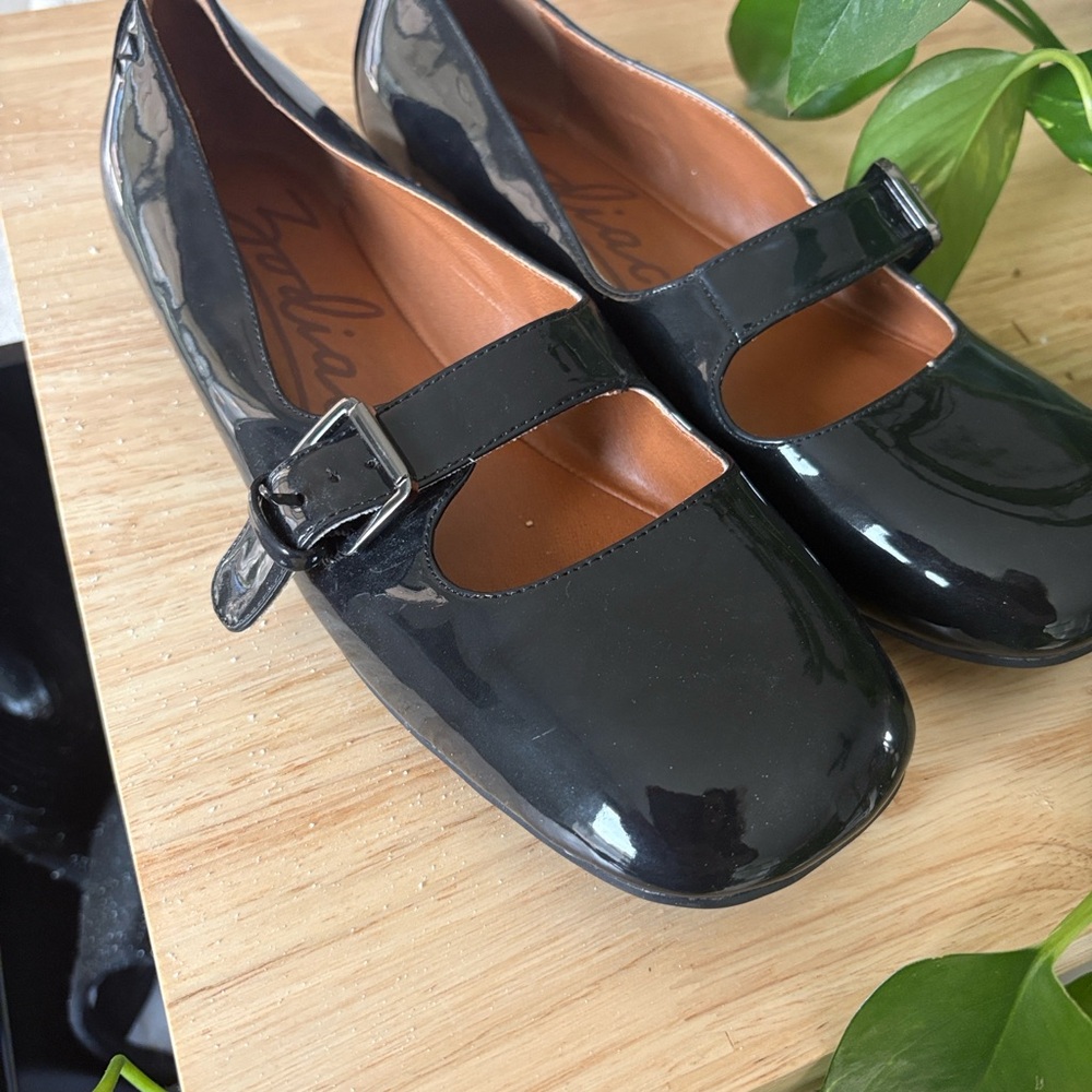 Zodiac Black Patent Mary Jane Flats with Buckle